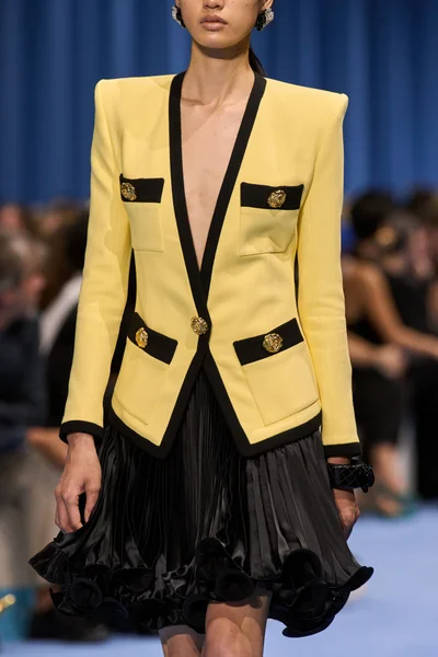 Look 23